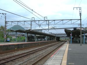 재래선 승강장 (2009년 8월)