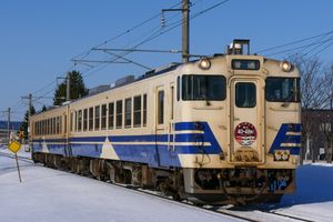 폐지에 따라 기념 마크를 붙인 키하40형(2021년)