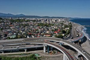 오다와라 시의 스카이라인(서쪽에서 동쪽으로 촬영)