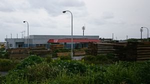 자재 보관소가 된 오키 공항 구 여객터미널(2018년)