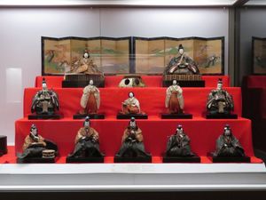 고킨 雛(古今雛) 히비야가(日比谷家) 전래