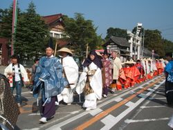 유아사 대궁현국신사례대제의 도고(2005년 10월 18일)