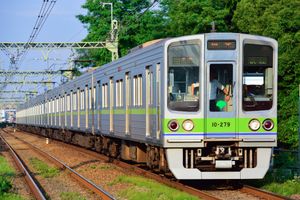 도쿄도 교통국 10-000형 전차(현존하지 않음)