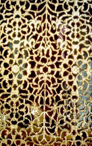 대리석을 깎아 만든 창문