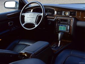 기아 엔터프라이즈 실내