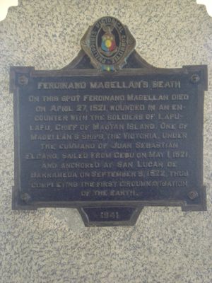 마젤란의 죽음을 설명하는 장식패