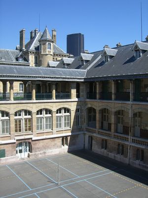 리세 뷔퐁의 운동장