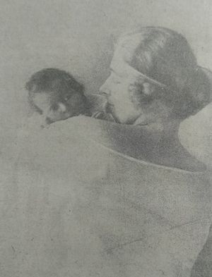 1923년 어머니 마리아 여왕과 함께한 페타르(왼쪽)