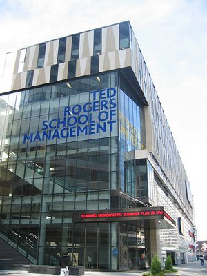 테드 로저스 경영대학 건물(Ted Rogers Management School Building)