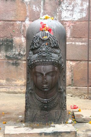 시바 무칼링가, 부마라 사원, 5세기 또는 6세기, 마디아프라데시