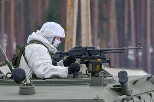 차량 위 총안에 설치한 PK 기관총