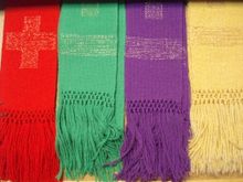 다양한 전례색으로 짜여진 현대 디자인의 서양 스톨