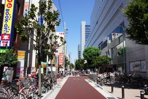 에사카 웨스트 사이드 스트리트