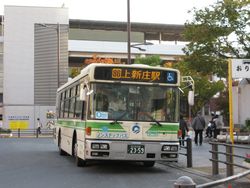 후세역 북구 버스 로터리에 정차 중인 오사카 시티 버스