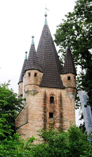 퓐프그라투름 타워