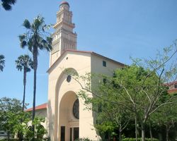 비벌리힐스의 라 시에네가 대로에 있는 페어뱅크스 영화 연구 센터