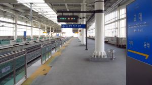 하행 승강장 (2018년 3월)