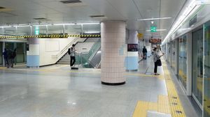 2호선 승강장 (2018년 4월)