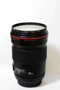 망원 렌즈 (135mm F2)