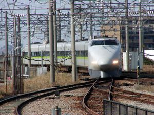 하카타미나미역에 도착하는 100계（2006년 3월 26일）