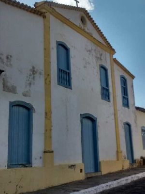 노사 세뇨라 두 카르무 교회