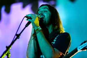 케빈 파커 (보컬, 기타)