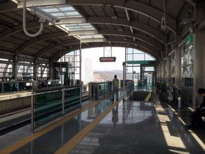 플랫폼 (스크린도어 설치 전)