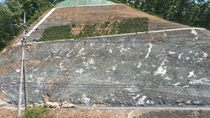 영동군 용산면 율리, 국도 제19호선 도로공사 현장