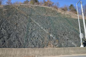 진출입로 북서측 사면