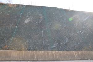 진출입로 남동측 사면