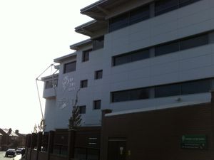 헤딩리 스타디움