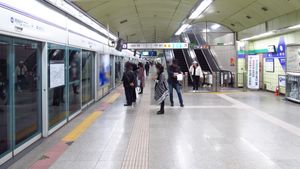 5호선 하남검단산・마천 방면 승강장