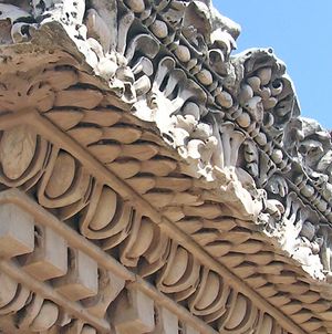 로마 처마 장식, 이오니아 양식, 로마의 팔라티노 언덕에 있는 황궁에서 (플라비안 시대)