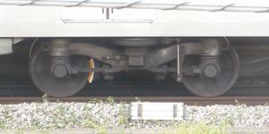 6차차에 사용되는 SS035A형 모노링크식 볼스터리스 대차