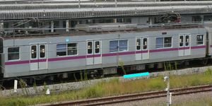 8000계 B수리 시공차, 8802호차제어 장치는 VVVF 인버터 제어화되었다(파란색 선 상부가 VVVF 인버터 장치)