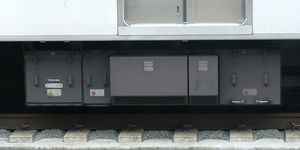 5000계의 도시바제 정지형 인버터 장치 (INV146-B)