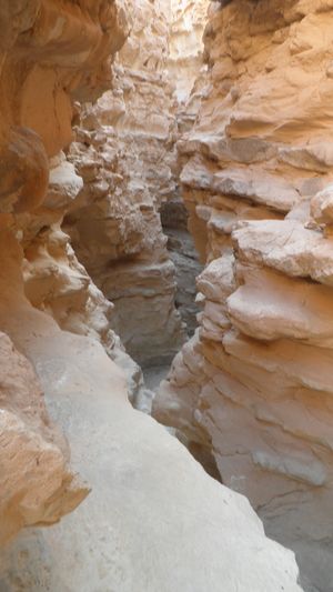 나할 바라크, 이스라엘 남부 구는 아라바 사막으로 흘러드는 하천 시스템의 일부이다.