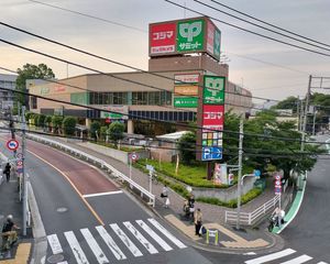 도호 부지의 일부는 상업 시설이 되었다.