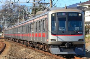 5050계 4000번대（2021년 12월 18일 모토카지 역）