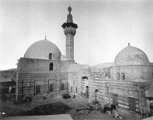 Şam Murat Paşa Camii}})는 다마스쿠스에 있으며, 1568년에 오스만 제국에 의해 건설되었다.