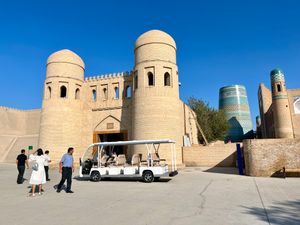 이찬 칼라 서문 (2023년 촬영)