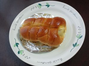 도토리의 치쿠와 빵