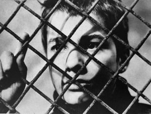 『400번의 구타』 포스터