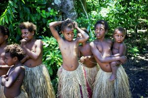 야켈 마을의 아이들.