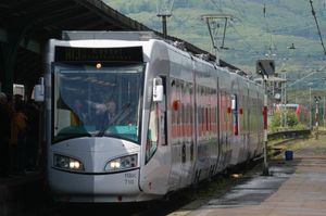 카셀의 차량. 알스톰(Alstom)제 레기오시타디스(RegioCitadis)로 헤이그에서도 사용된다.