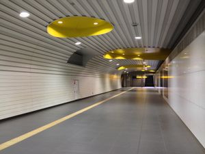 신타카시마역 연락 통로