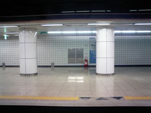 승강장(스크린도어 설치 전)