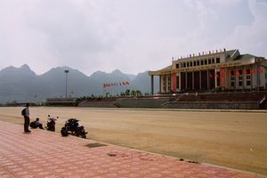 2006년 라이쩌우 시내 광장