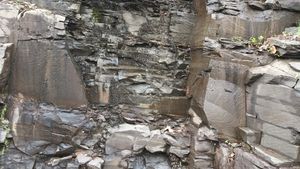 의령군 화정면 상정리 지방도 제1040호선 도로변의 신라 역암층 노두