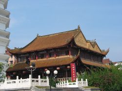 루저우 시가지의 찻집